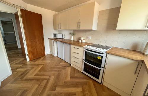 Stunning Central Flat w/ Parking - Foto 11