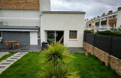 Havre de Paix avec Jardin privatif et Parking Gratuit à 15 min de Versailles - Foto 8