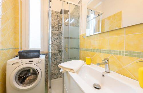 Blu&Yellow Apartment in Parma Station - Photo 17