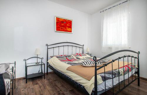 House Goran - Photo 45