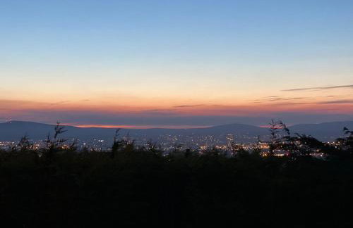 The Heights - quiet detached home - stunning views - Foto 28