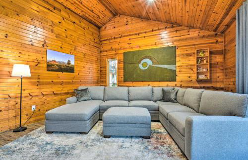 Lakefront Applegate Retreat w/ Private Beach! - Photo 6