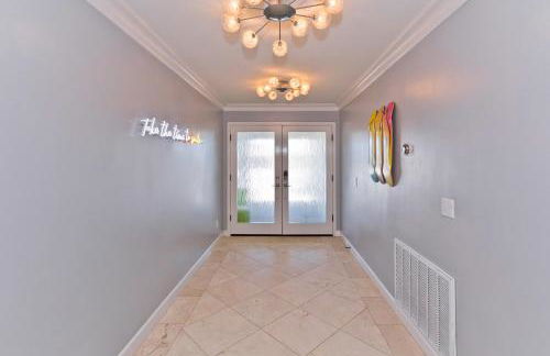 Pineapple Splash! Complete Privacy! Salt Pool! - Photo 31