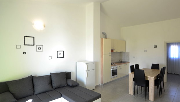 Ivan - Foto 3, Inside other