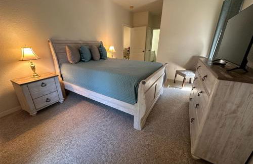 Second Floor 2-bedroom Condo in Southern Dunes - Foto 26