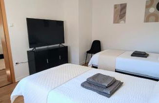 GADD Ferienwohnung # 003 Glück an der Donau # Best Premium Living 24#7 Check in - Foto 20