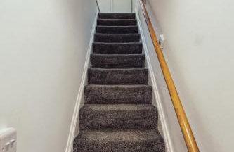 Contractors & Pets Welcome - Sleeps 1-4, less than 1 mile from M606, Ideal for Longer Stays - Foto 55
