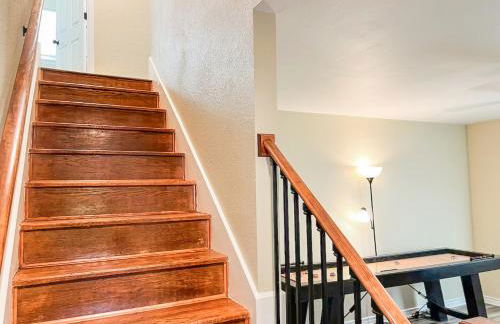 Huge House Fun Central 4BD 3BA with POOL - Foto 16