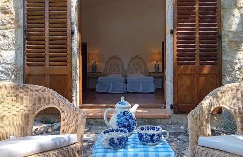 Spacious Villa for 6 - amazing pool and views - Foto 4