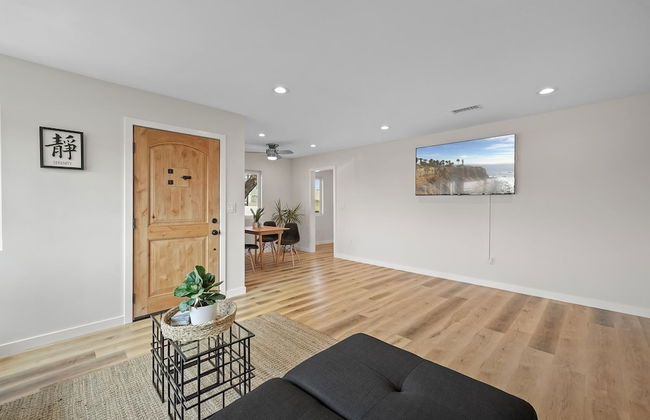 Completely Renovated Oasis on the Hill - Foto 7