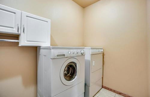 Upscale Laramie Home with Hot Tub and Patio! - Foto 29