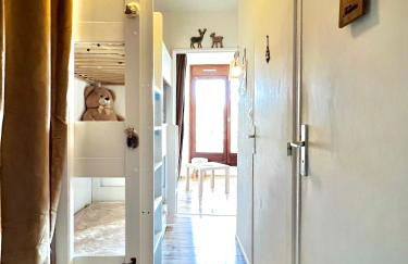 La joue du loup, aux pieds des pistes et vue sur montagnes - Photo 12