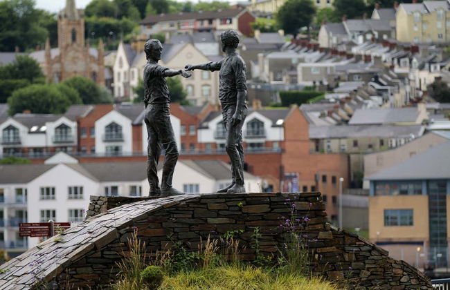 Derry Private Tour - Photo 4