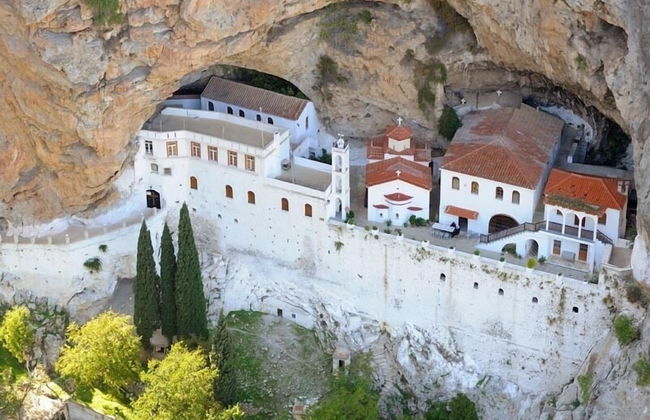 Byzantinon Hotel - Photo 38