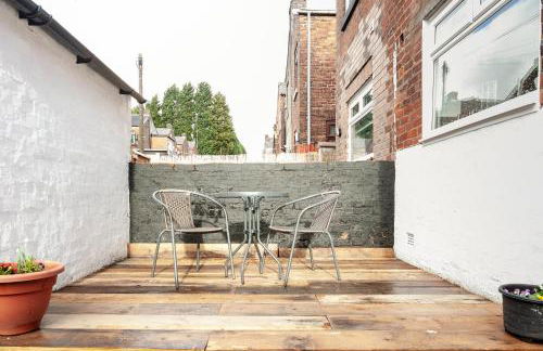 Park House - Large 3 Bedroom Victorian House, 10 Mins from Manchester - Foto 10