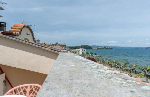 Rosso Rubino - Mansarda Vista Lago a Marta - Foto 12