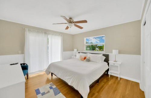 Home ON Key with pool, hot tub, putting green, arcade games, bike & mins to beach! - Foto 22