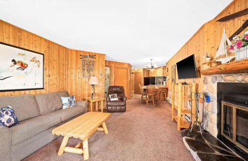 North Shore Vista Views Ski in Ski out Hot Tub - Foto 1