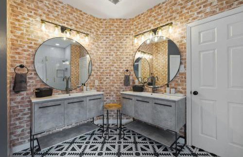 Stylish Spacious Convenient - 6-BD 2 5-BA + Pool - Foto 26