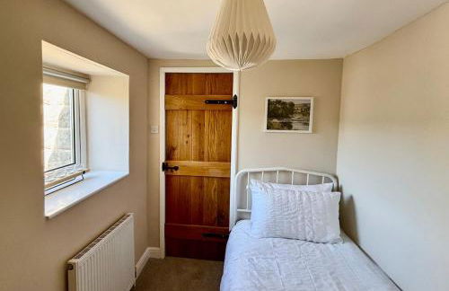 Fox Cottage - Cosy Stay on Pateley High Street - Photo 26