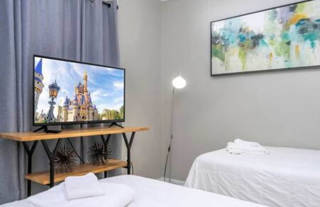 Amazing 5 BR w Game Room Minutes From Disney - Foto 6