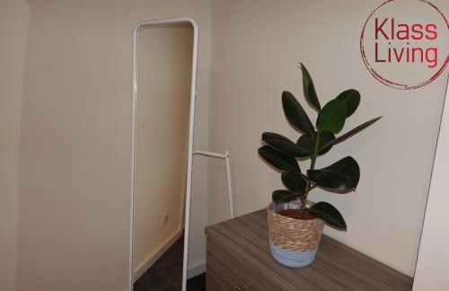 One Bedroom Apartment by Klass Living Serviced Accommodation Blantyre - Welsh Drive Apartment with Wifi - Photo 23