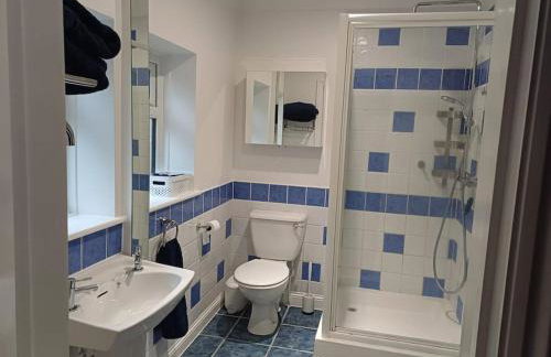 The Conifers 3 Room Small but Stylish Self Catering Bedsit Flat in Nature Reserve Free Eden taxi b4 9pm no lounge - Photo 6