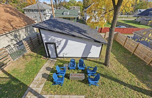 Family 4BR Retreat with Games and Fun for ALL - Photo 5