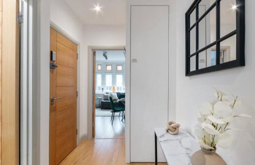 Modern 2 Bedroom Apartment Near Putney Station - Foto 3