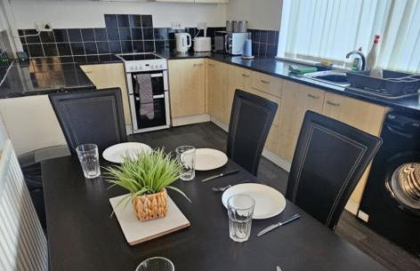 Bright 3-Bed Home away from home - Foto 15