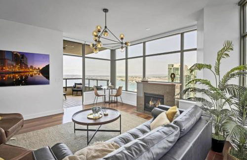 Panoramic Bay and City Views - 2BR, Pool, Gym, Parking - Foto 6
