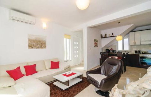 Two-Bedroom Holiday Home In Opuzen - Foto 14