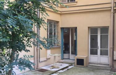 Proche du Château de Versaillles une Chambre avec Jardin - Foto 4