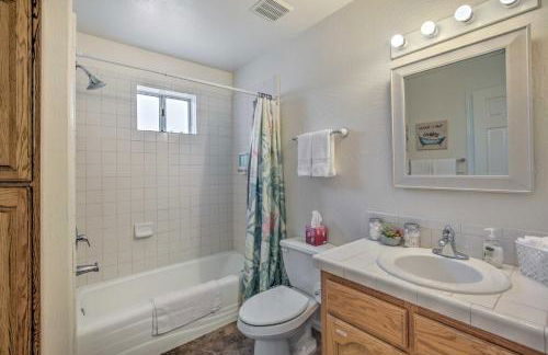 Sunny Yuma Retreat with Private Pool and Grill! - Foto 21