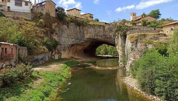 Tour in Espinosa de los Monteros - Photo 2
