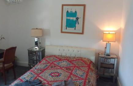 4 Bed-2 Bath-Bar-Pool Table-Library- Xmas venue - Photo 2