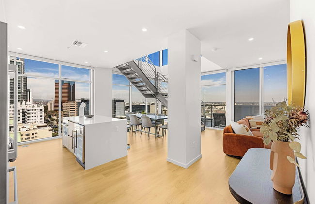 @marbella Lane - Chic 2BR Penthouse w/ Ocean Views - Foto 32