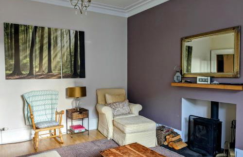 Huge 4 Bed Apt - Perfect Base to Explore The Borders - Foto 3