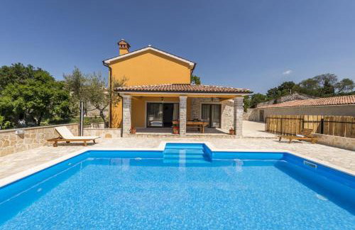 Spacious Four-Bedroom Villa Marija Kloštar - Foto 1