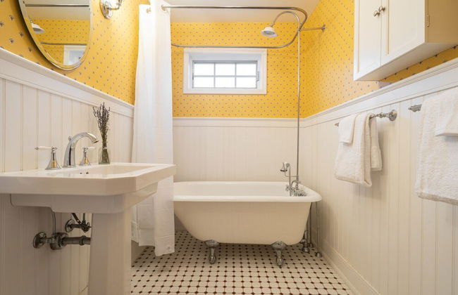 Cortland by Avantstay Charming Heritage Estate w Private Lake Pool - Foto 17