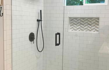 New cozy studio 2 queen beds kitchen walk to water! - Foto 25