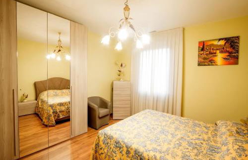 Lakeside Mansion With Pool - Foto 46