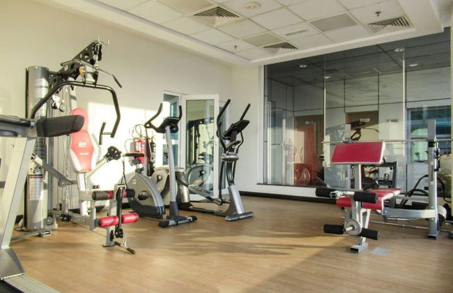 Lovely 1BR in Sports City With Golf Course Views! - Foto 17