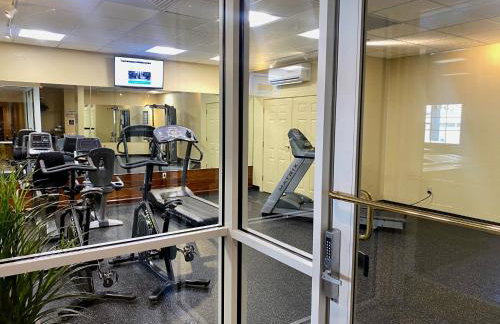 Cozy Ski in out Cabin in Berkshire Resort - Foto 13