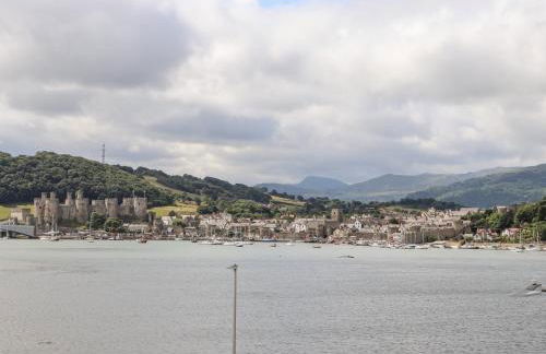The Old Tywyn Post Office - Photo 36