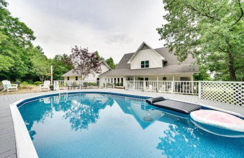 Spacious Getaway By Wolf Pen Gap 15 Acres and Pool! - Foto 1