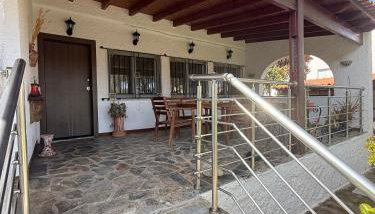 House with lake and water lilies - Foto 2