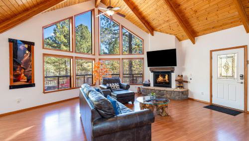 Chalet in the Pines Spa Game Room Wraparound Deck - Foto 4, Other