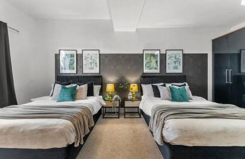 Perfect Booking 4 Bed Home in Cheltenham - Photo 37