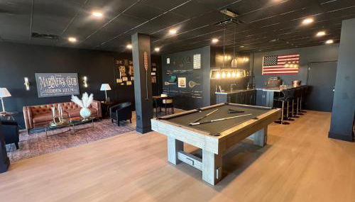 LIC Mgr - LUXURIOUS 2 BED 3 BATH PENTHOUSE SUITE - PANORAMIC OCEAN VIEWS! INDOOR PICKLEBALL - SPEAKEASY! - Foto 3